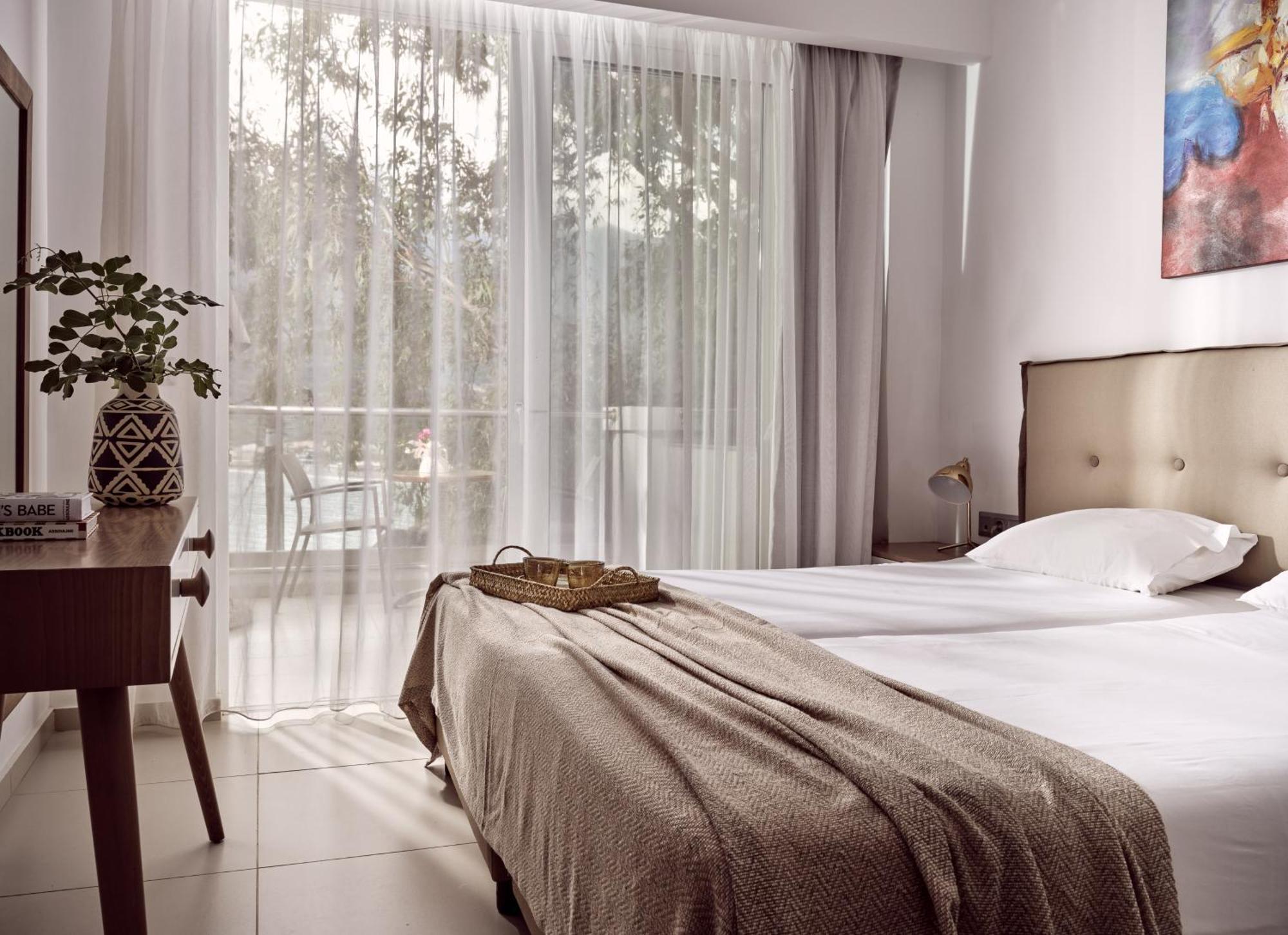 Troulis Apart-Hotel Bali  Экстерьер фото