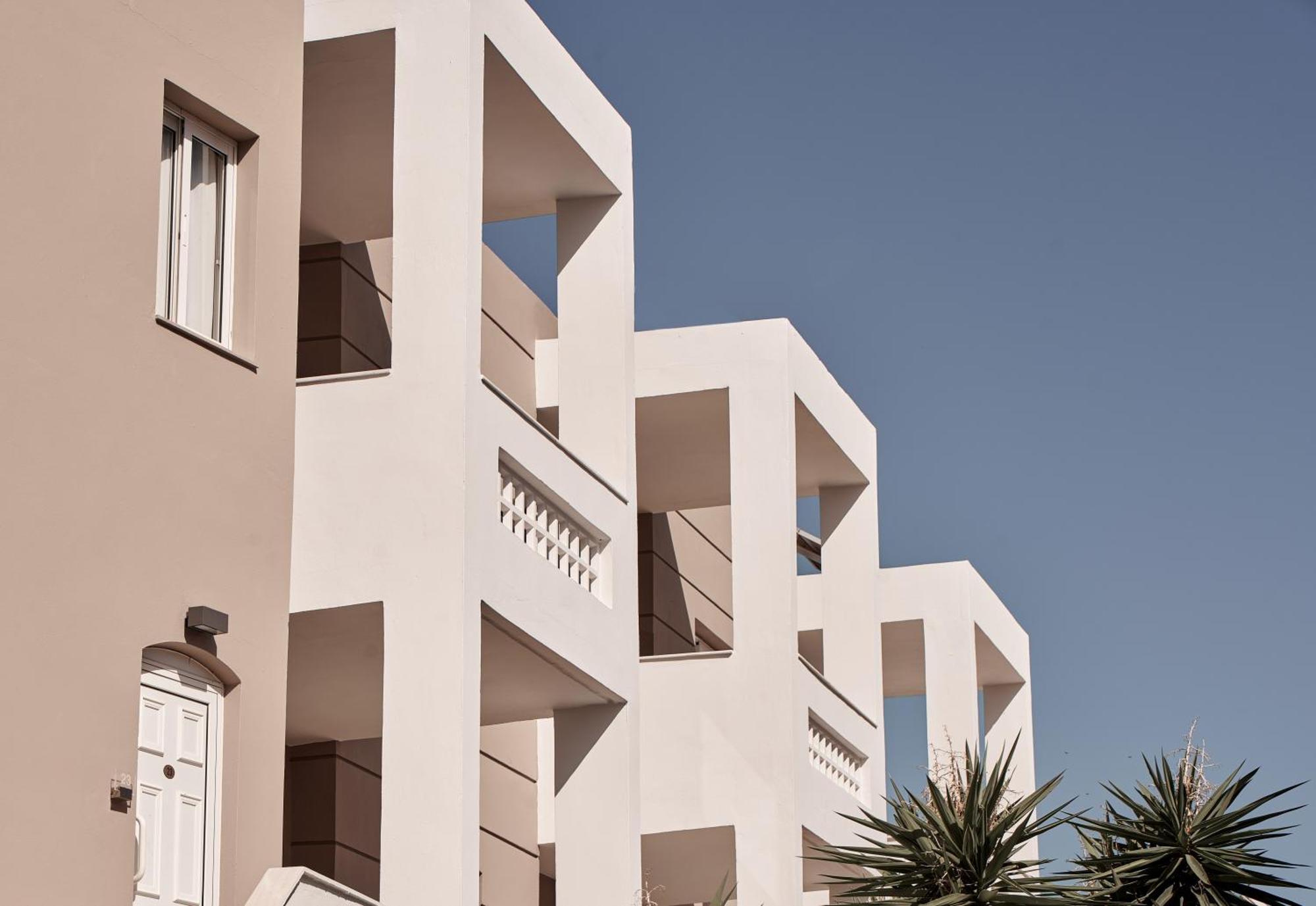 Troulis Apart-Hotel Bali  Экстерьер фото